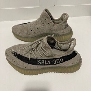 Yeezy Adidas Boost 350 V2 tan and black Replicas 7.5